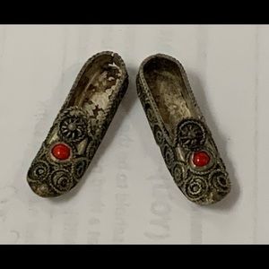 900 silver filigree miniature shoes & red coral